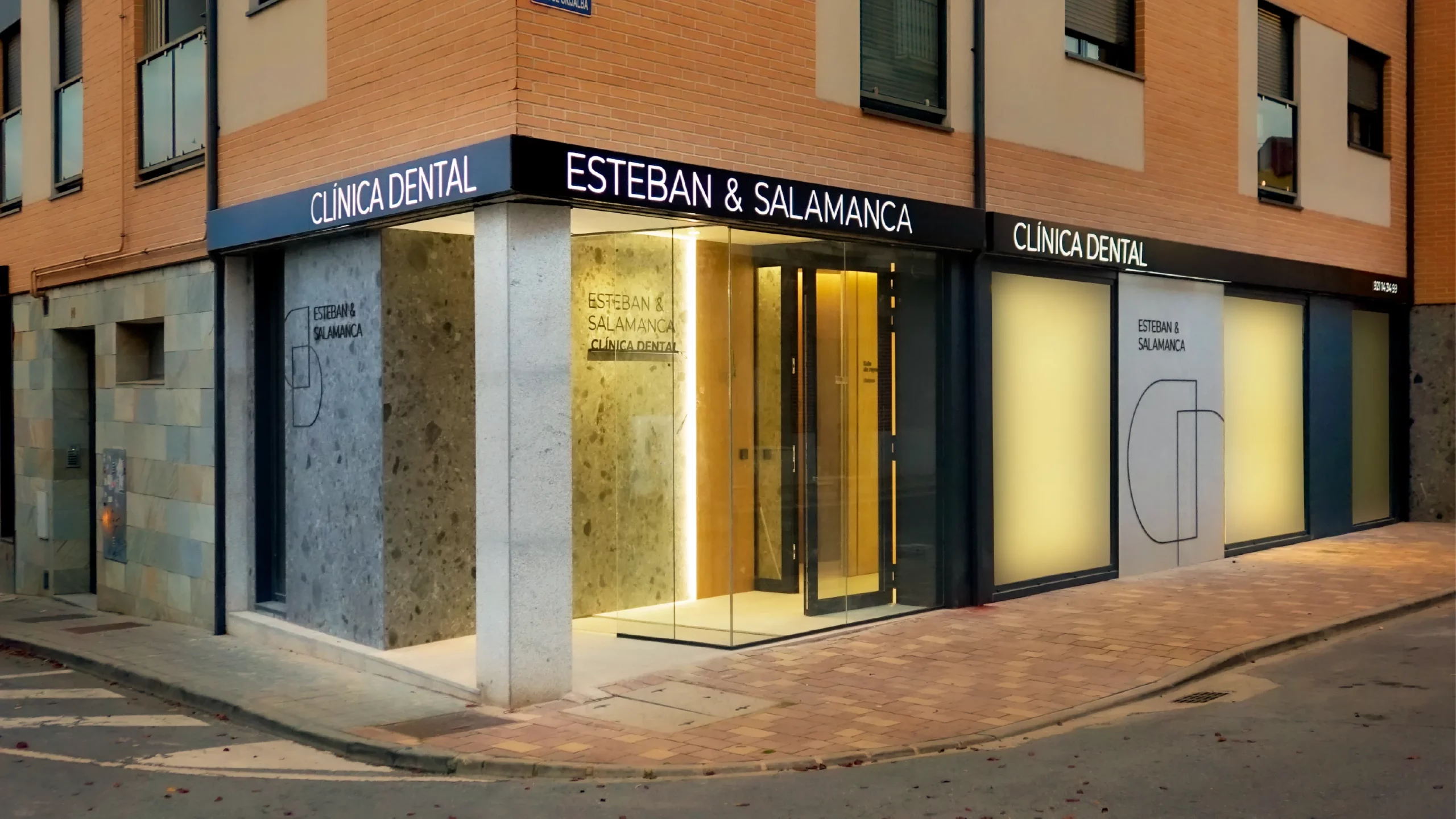 Fachada clínica dental Esteban Salamanca Cuéllar